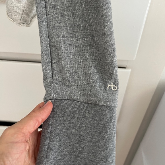 RAG & BONE Standard Issue Slash Pullover Cold Shoulder Sweatshirt Size Small - Picture 4 of 6